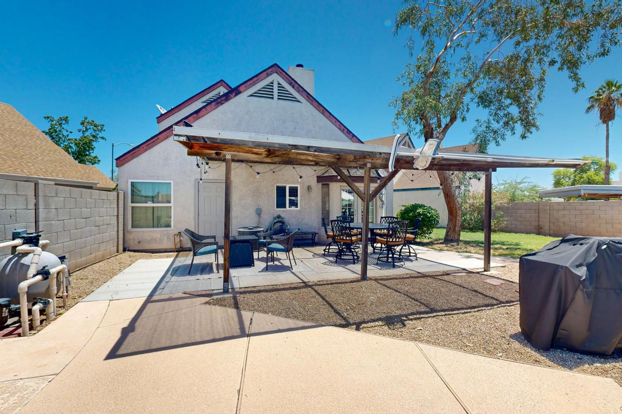 Holiday home Desert Radiance *